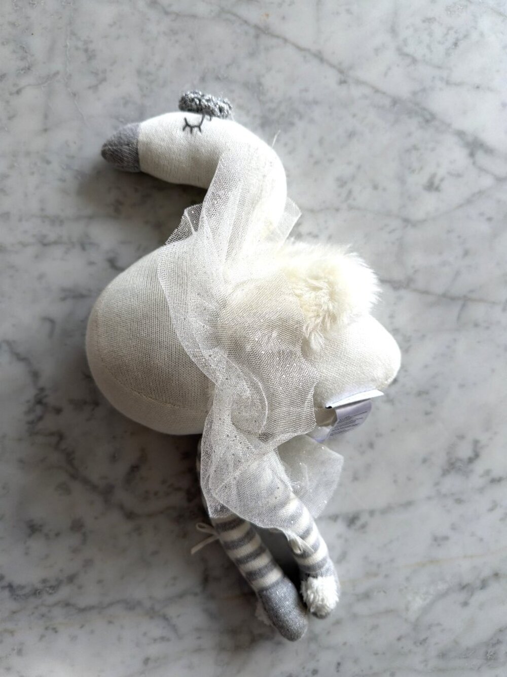 Elegant Baby Swan Stuffed Animal (NWOT)